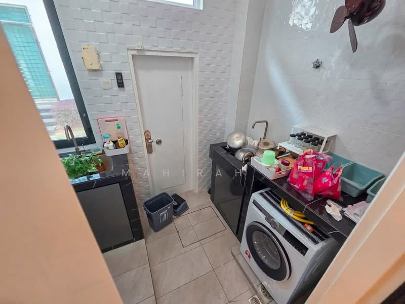 Rumah Teres 2 Tingkat untuk Dijual di Eco Majestic (Semenyih) - Mahirah . - Kitchen - PropertyGuru.com.my
