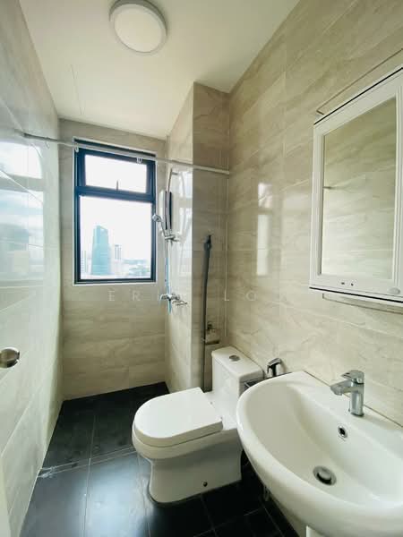 Kondominium untuk Disewa di SKS Pavillion Residences - Eric Loo - Bathroom - PropertyGuru.com.my