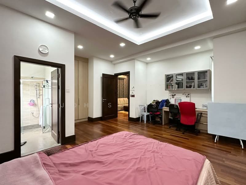 Bungalow for Sale in Subang Heights (Subang Jaya) - Johnson See - Bedroom - PropertyGuru.com.my