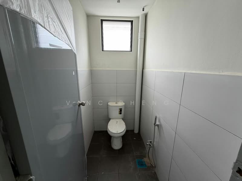 Kedai / Pejabat untuk Disewa di Taman Satu Krubong (Krubong) - Vinc Pheng - Bathroom - PropertyGuru.com.my