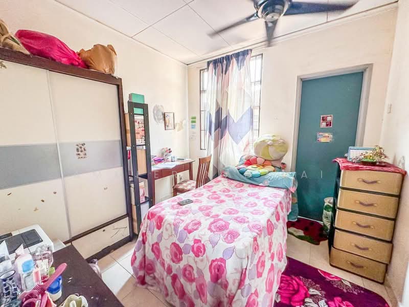 Rumah Teres 2 Tingkat untuk Dijual di Seksyen 33 (Shah Alam) - Ammeer Nadzrai - Bedroom - PropertyGuru.com.my