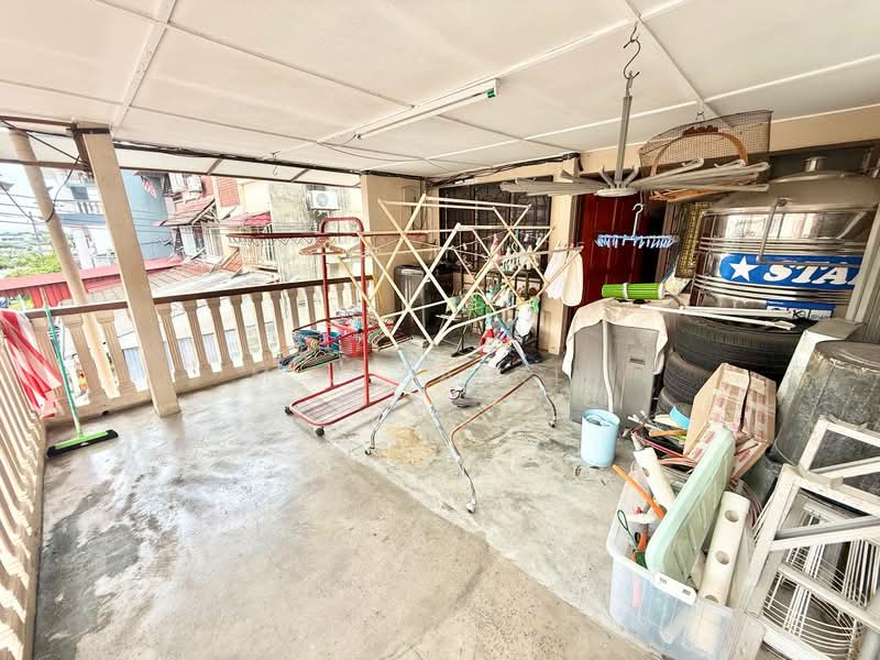 Rumah Teres 3 Tingkat untuk Dijual di Taman Bukit Teratai (Ampang) - M.J Zairin - Balcony - PropertyGuru.com.my