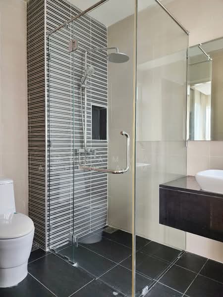 Condominium for Rent at Medini Signature - Muhammad Affiq Aiman Hamdan - Bathroom - PropertyGuru.com.my
