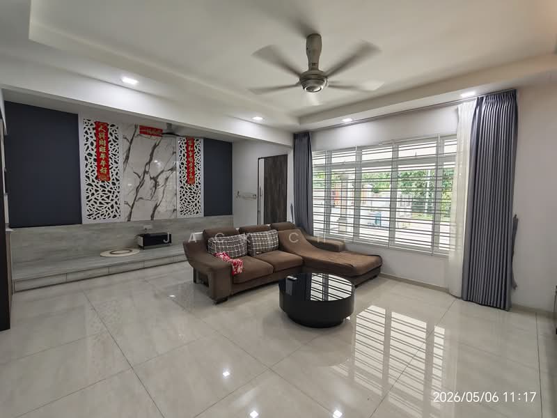2-storey Terraced House for Sale in Taman Pelangi Indah (Ulu Tiram) - Jack Cheu - Living Room - PropertyGuru.com.my