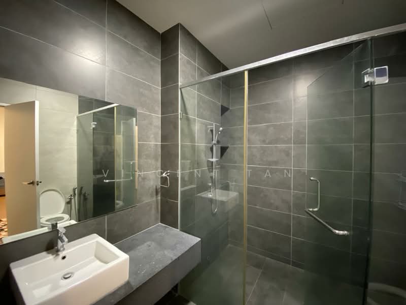 Cluster House for Sale in Kota Kemuning (Shah Alam) - Vincent Tan - Bathroom - PropertyGuru.com.my