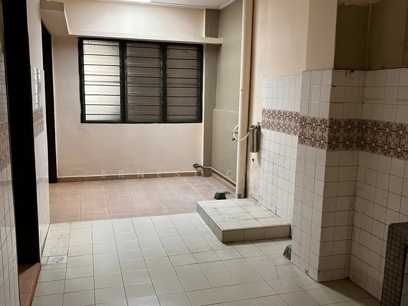 Rumah Teres 2 Tingkat untuk Dijual di Taman Desa (Kuala Lumpur) - Ernest Chew - Kitchen - PropertyGuru.com.my