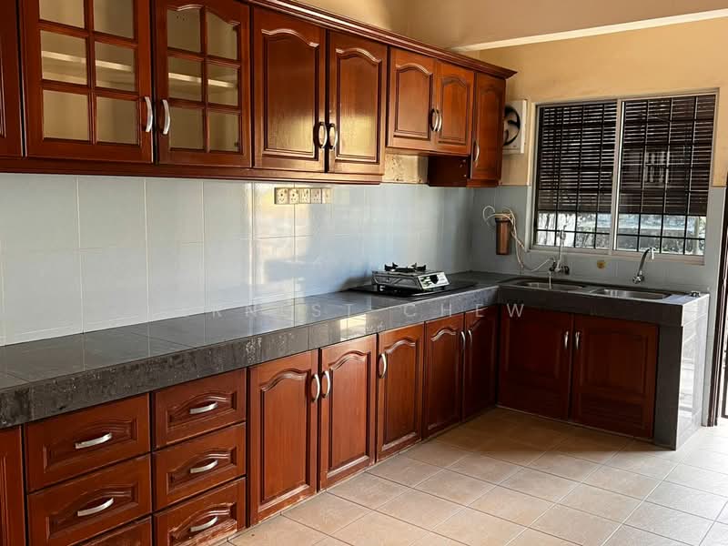 Rumah Teres 2 Tingkat untuk Dijual di Taman Desa (Kuala Lumpur) - Ernest Chew - Kitchen - PropertyGuru.com.my