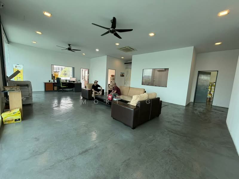 Kilang untuk Dijual di Kampung Baru Subang (Sungai Buloh) - Mori Ng - Living Room - PropertyGuru.com.my