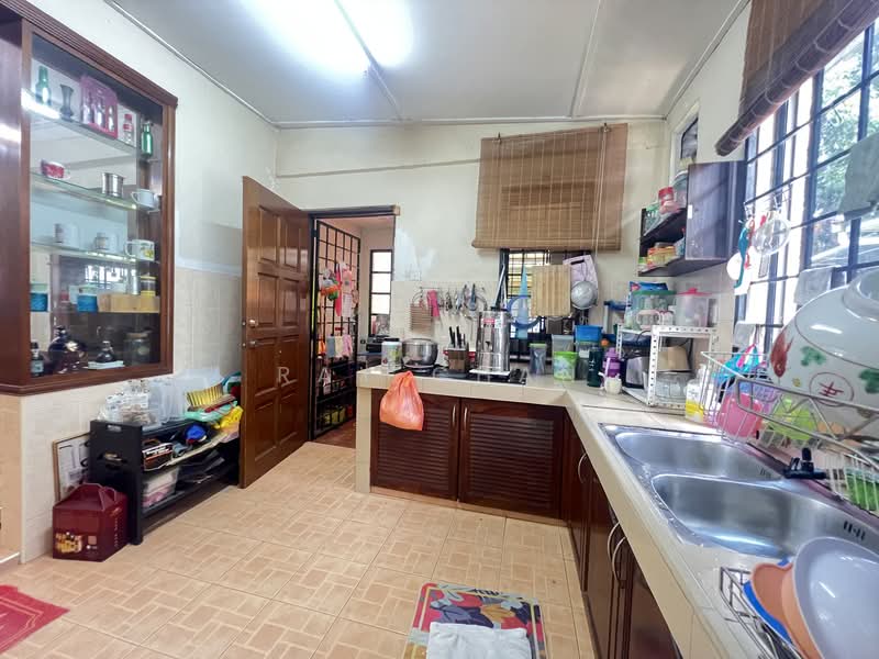 2-storey Terraced House for Sale in Bandar Mahkota Cheras (Cheras) - Ray Chan - Kitchen - PropertyGuru.com.my
