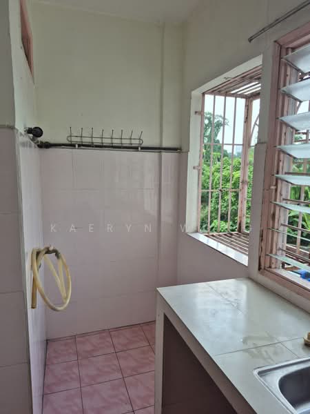 Rumah Teres 2 Tingkat untuk Dijual di Sungai Long (Bandar Sungai Long) - Kaeryn Wong - Kitchen - PropertyGuru.com.my