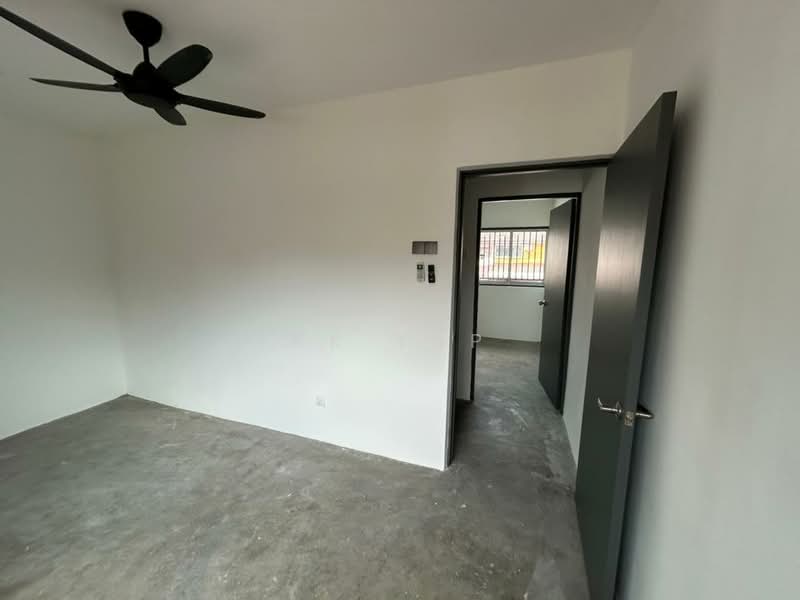 2-storey Terraced House for Sale in Taman Universiti Indah (Seri Kembangan) - KK Yap - Interior - PropertyGuru.com.my