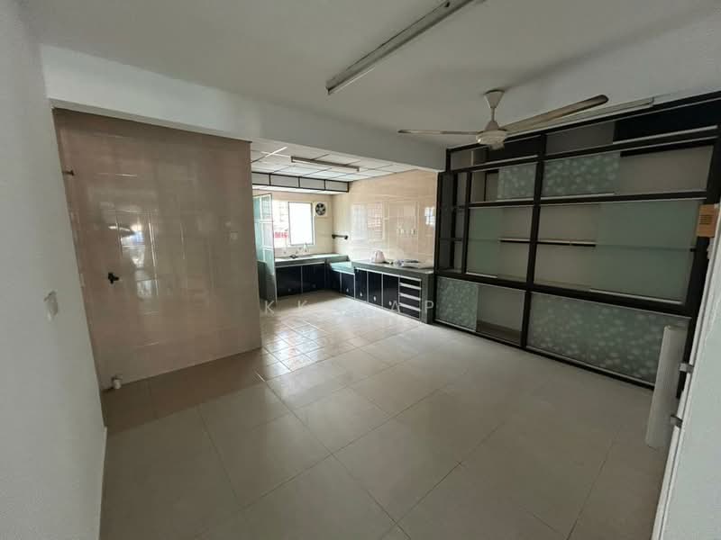 2-storey Terraced House for Sale in Taman Universiti Indah (Seri Kembangan) - KK Yap - Kitchen - PropertyGuru.com.my