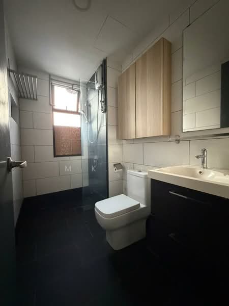 Kondominium untuk Disewa di Selayang 18 - M.K. Lee - Bathroom - PropertyGuru.com.my