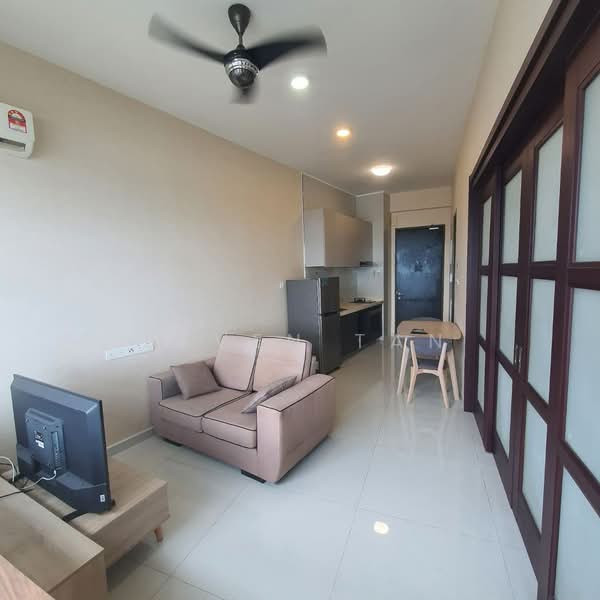 Condominium for Rent at Amberside @ Country Garden Danga Bay - Seven Tan - Living Room - PropertyGuru.com.my