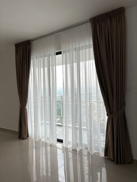 Servis Apartment untuk Dijual di Serviced Residence @ The Louvre @ Country Heights - Anbalagee Anbalagee - Balcony - PropertyGuru.com.my