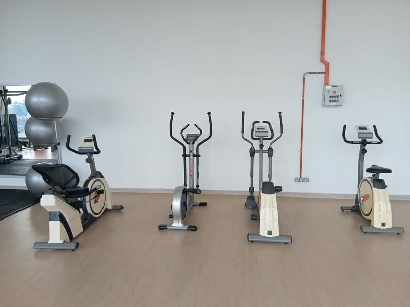 Servis Apartment untuk Dijual di Serviced Residence @ The Louvre @ Country Heights - Anbalagee Anbalagee - Gym - PropertyGuru.com.my