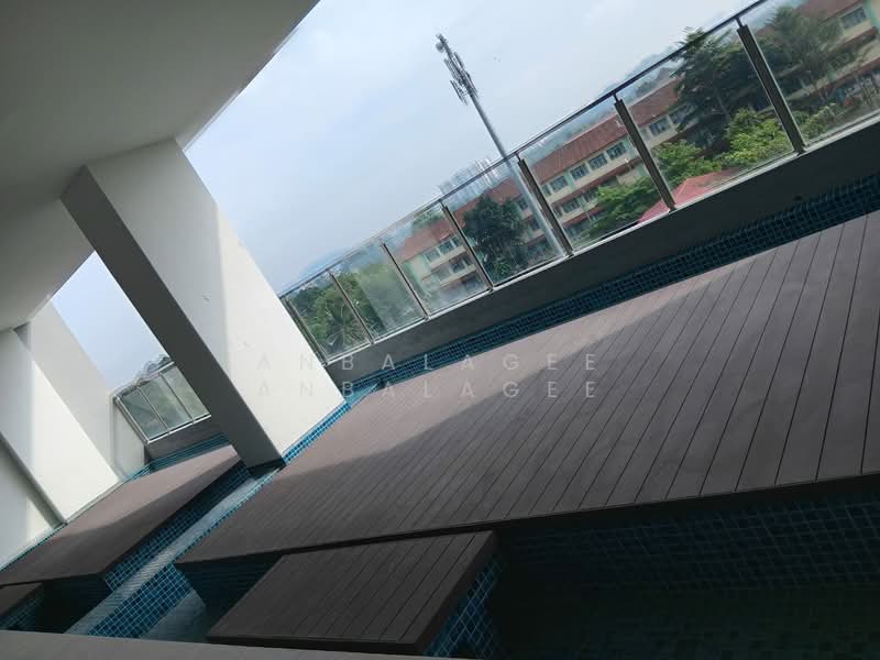 Servis Apartment untuk Dijual di Serviced Residence @ The Louvre @ Country Heights - Anbalagee Anbalagee - Pool - PropertyGuru.com.my