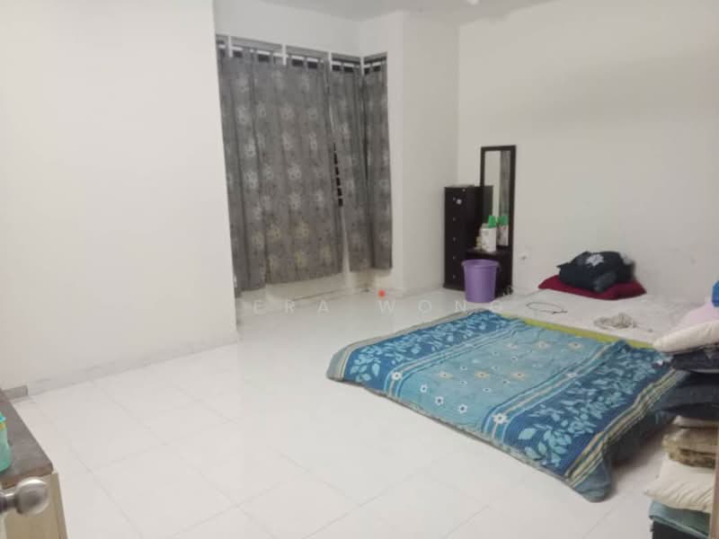 Rumah Teres 2 Tingkat untuk Dijual di Taman Angkasa Nuri (Durian Tunggal) - Kiera Wong - Bedroom - PropertyGuru.com.my