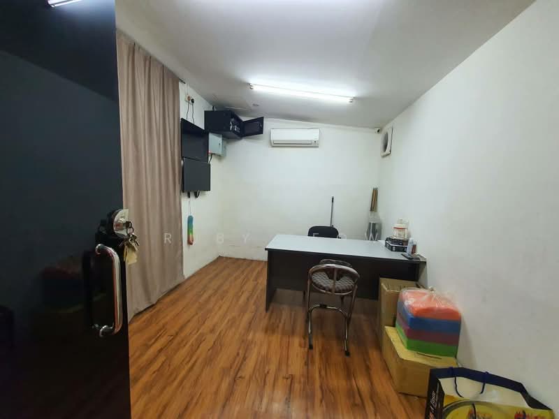 Shop for Rent in Bandar Seri Alam (Masai) - Ruby Teow - Interior - PropertyGuru.com.my