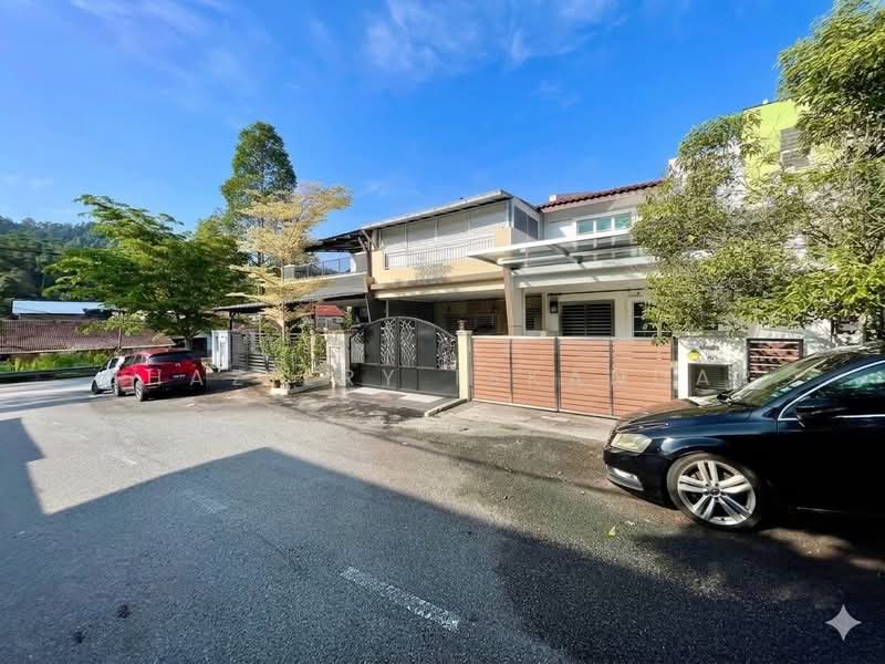 2-storey Terraced House for Sale in Taman Riana Ukay (Ulu Kelang) - Shaziery Iskandar - Exterior - PropertyGuru.com.my