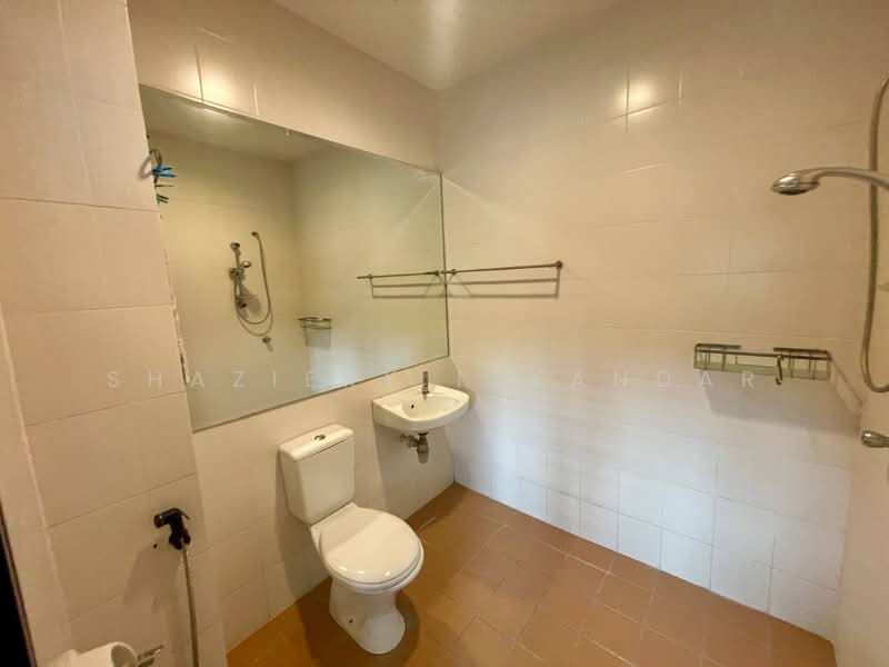 2-storey Terraced House for Sale in Taman Riana Ukay (Ulu Kelang) - Shaziery Iskandar - Bathroom - PropertyGuru.com.my