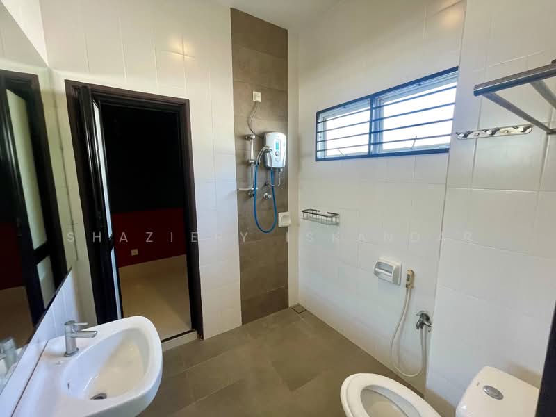 2-storey Terraced House for Sale in Taman Riana Ukay (Ulu Kelang) - Shaziery Iskandar - Bathroom - PropertyGuru.com.my
