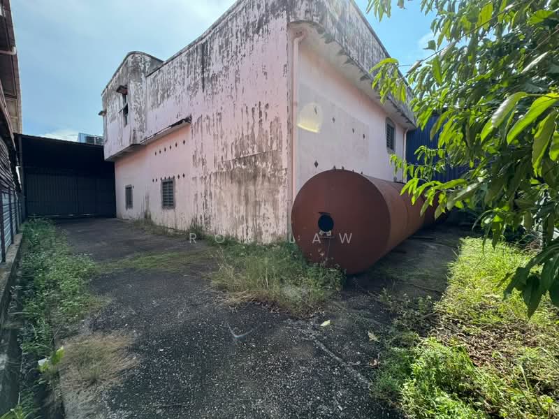 Warehouse for Rent in Taman Perindustrian Bukit Palong (Lukut) - Roy Law - PropertyGuru.com.my