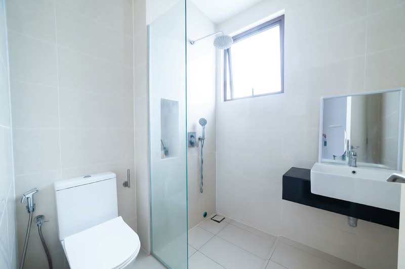 Semi-Detached House for Sale in Setia Alam (Selangor) - Clement Yew - Bathroom - PropertyGuru.com.my