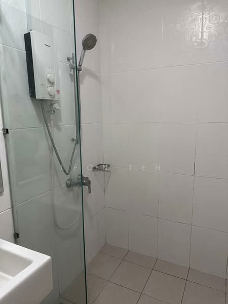 Kondominium untuk Disewa di Sri Putramas III / Royal Regent - Leon Teh - Bathroom - PropertyGuru.com.my