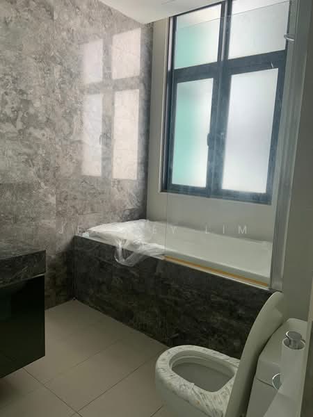 Servis Apartment untuk Disewa di Damai 88 - Jeffney Lim - Bathroom - PropertyGuru.com.my