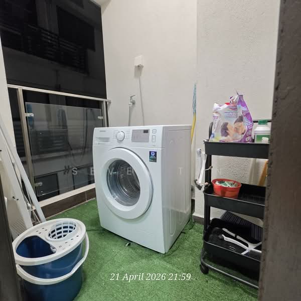 Condominium for Sale at Royal Strand @ Country Garden Danga Bay - Seven Tan - Balcony - PropertyGuru.com.my