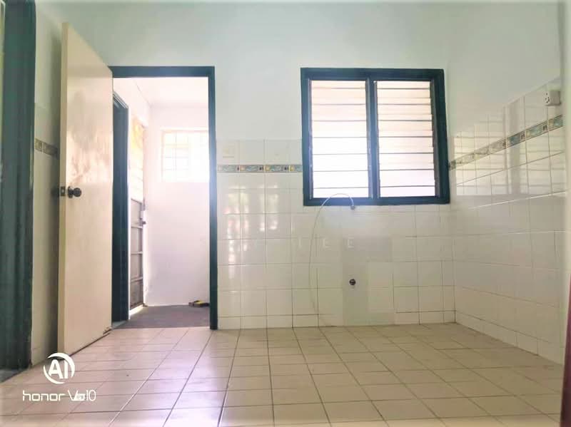 2-storey Terraced House for Sale in Taman Putra Prima (Puchong) - Sky Lee - Kitchen - PropertyGuru.com.my