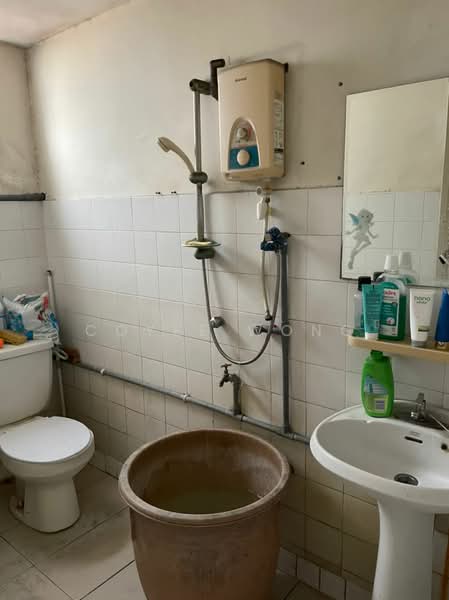 Apartment for Sale at Sri Jinjang - Coyee Wong - Bathroom - PropertyGuru.com.my