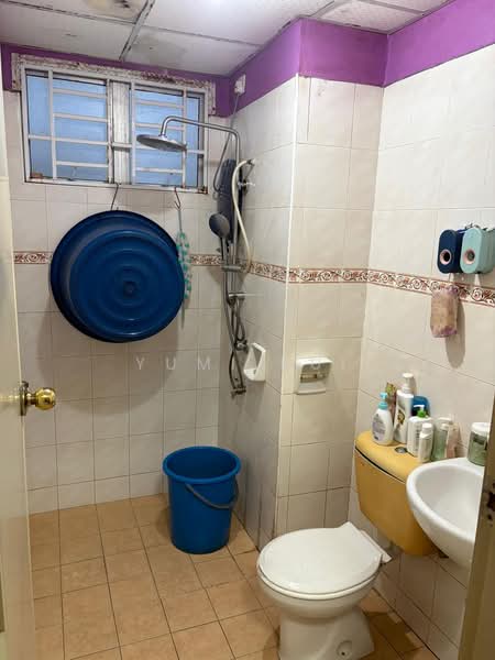 Service Residence for Sale at Nusa Perdana Serviced Apartment - Yumi Kui - Bathroom - PropertyGuru.com.my