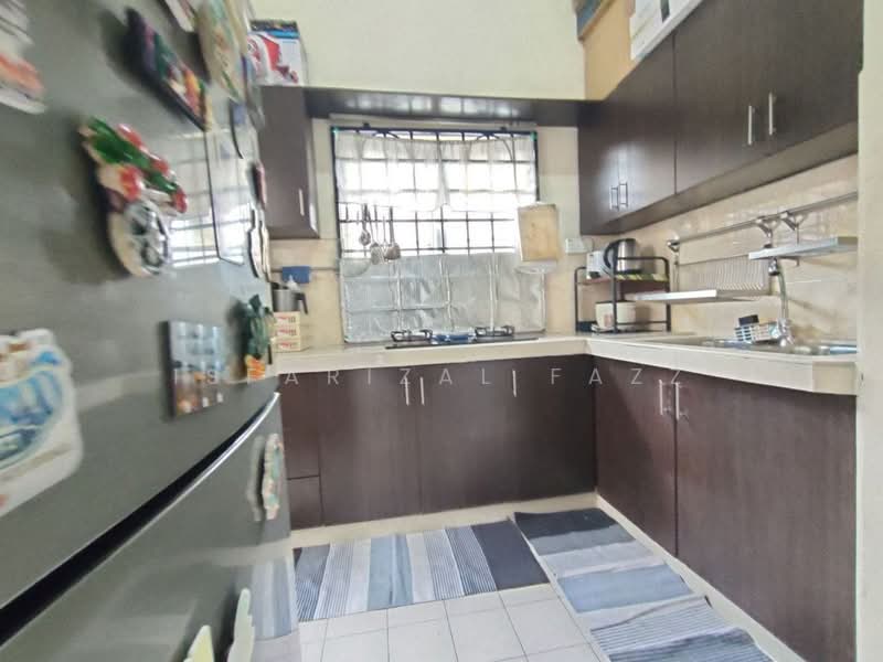 Apartment for Sale at Pangsapuri Tainia - Isfarizal fazz - Kitchen - PropertyGuru.com.my