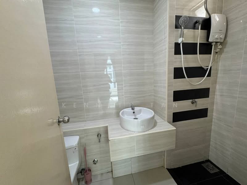 Service Residence for Sale at D'Summit Residences - Kenneth Tan - PropertyGuru.com.my