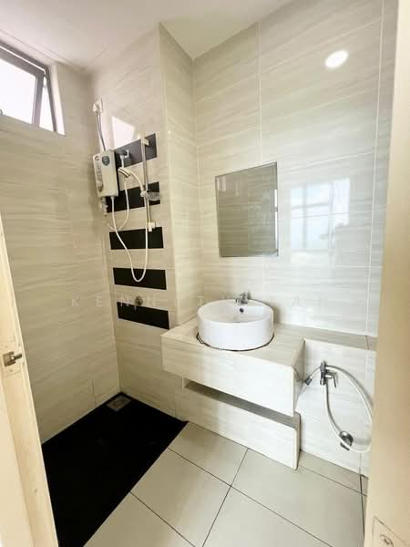 Service Residence for Sale at D'Summit Residences - Kenneth Tan - PropertyGuru.com.my