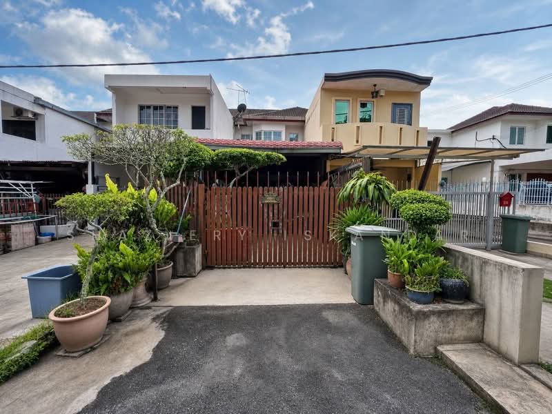 2-storey Terraced House for Sale in Batu Caves (Selangor) - Shaziery Iskandar - Exterior - PropertyGuru.com.my