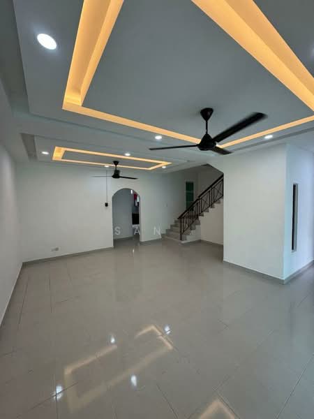 Rumah Teres 2 Tingkat untuk Dijual di Pulai (Johor) - San . - Living Room - PropertyGuru.com.my