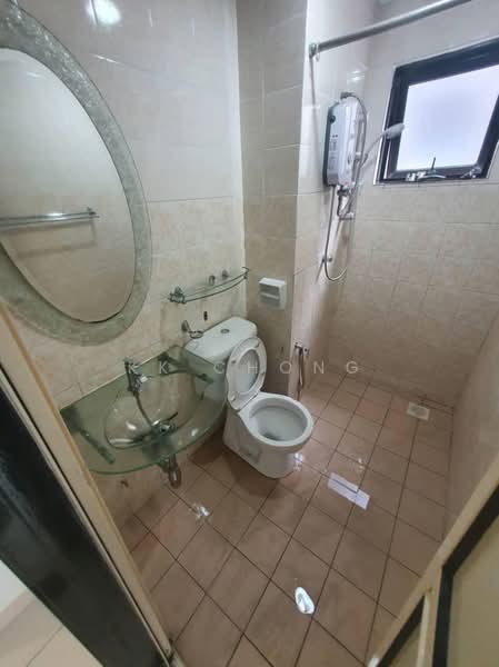 Condominium for Sale at Sri Putramas - KK Chong - Bathroom - PropertyGuru.com.my
