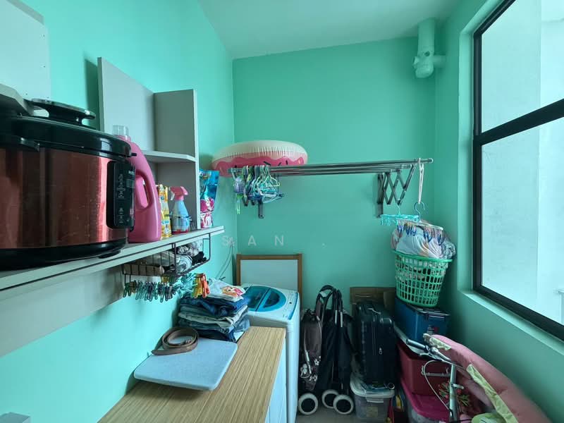 Service Residence for Sale at D'Summit Residences - San . - Interior - PropertyGuru.com.my