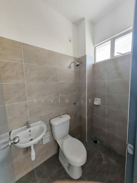 Terraced House for Sale in Bandar Dato Onn (Tebrau) - Kevin Lee - Bathroom - PropertyGuru.com.my
