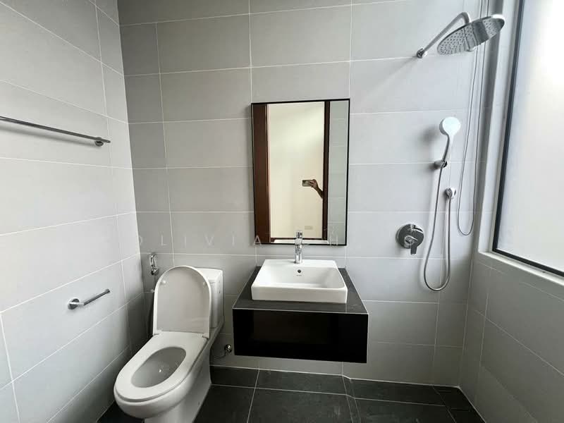 2-storey Terraced House for Sale in Taman Nusa Sentral (Iskandar Puteri (Nusajaya)) - Olivia Ching - Bathroom - PropertyGuru.com.my