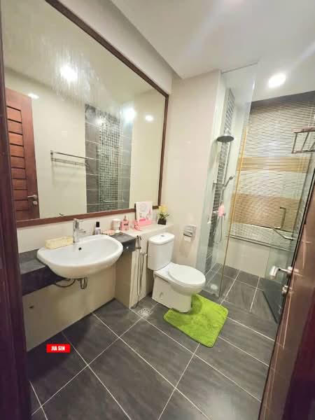 Kondominium untuk Disewa di H Residence (One Ritz Residence / Kelawai View) - Jiasin Yap - Bathroom - PropertyGuru.com.my
