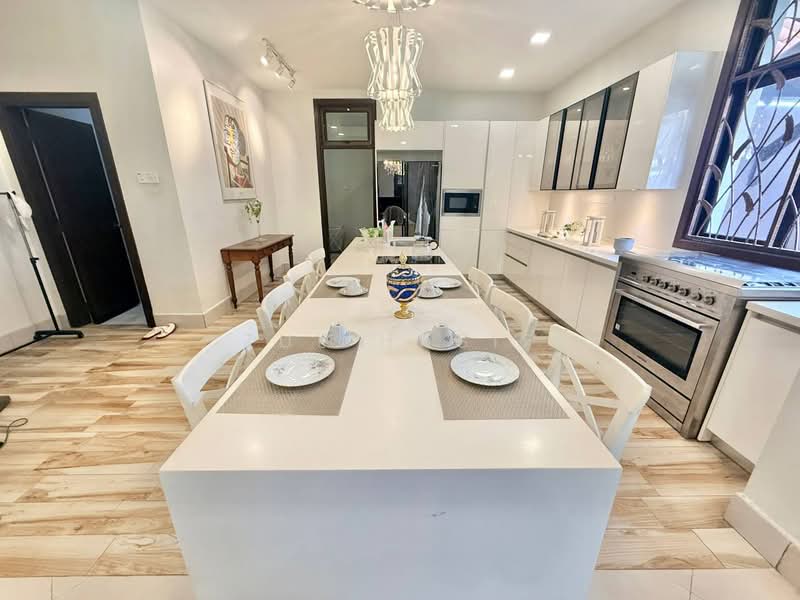 Bungalow for Sale in Seksyen 27 (Shah Alam) - Zul Hasif - PropertyGuru.com.my