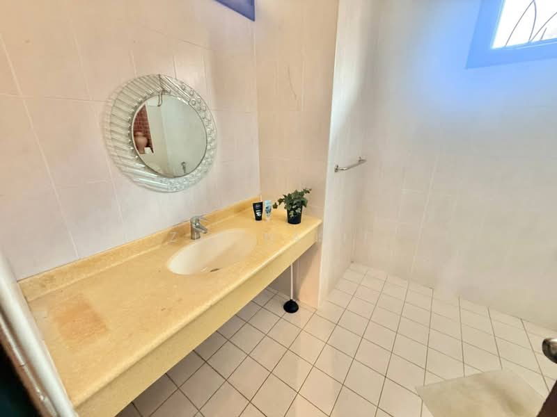 Bungalow for Sale in Seksyen 27 (Shah Alam) - Zul Hasif - PropertyGuru.com.my