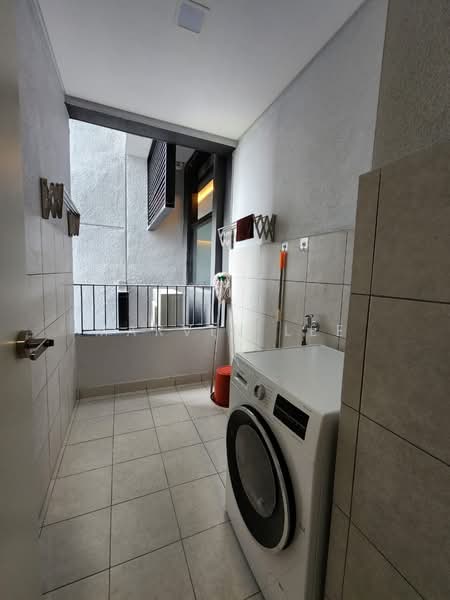 Servis Apartment untuk Dijual di Ativo Suites @ Damansara Avenue - Marvin Lee - Balcony - PropertyGuru.com.my