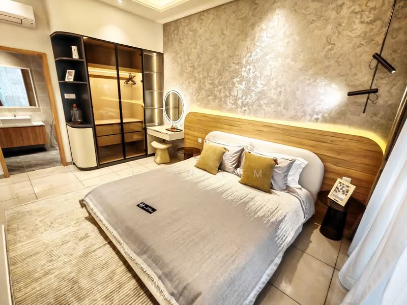Service Residence for Sale at Daya 1 Residences (D1R), TD Central - Leon Lim - Bedroom - PropertyGuru.com.my