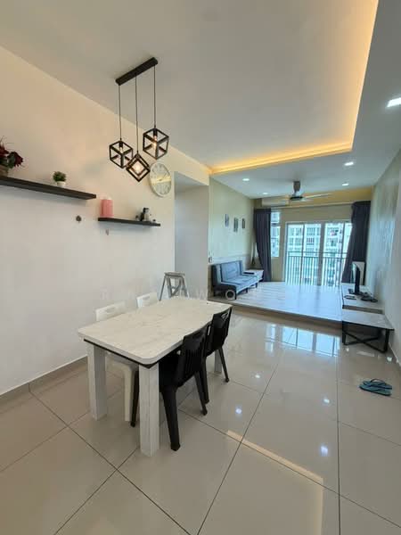 Servis Apartment untuk Disewa di Meridin Bayvue Serviced Apartment - Ray Wong - Living Room - PropertyGuru.com.my