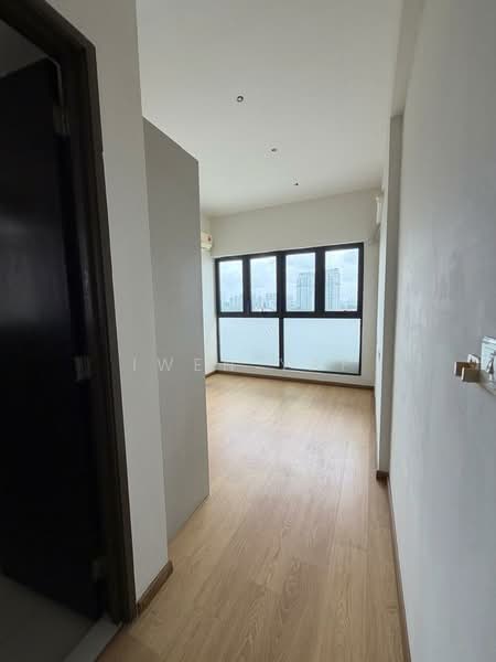 Townhouse for Sale in Danga Bay (Johor Bahru) - Iwen Yap - Corridor - PropertyGuru.com.my